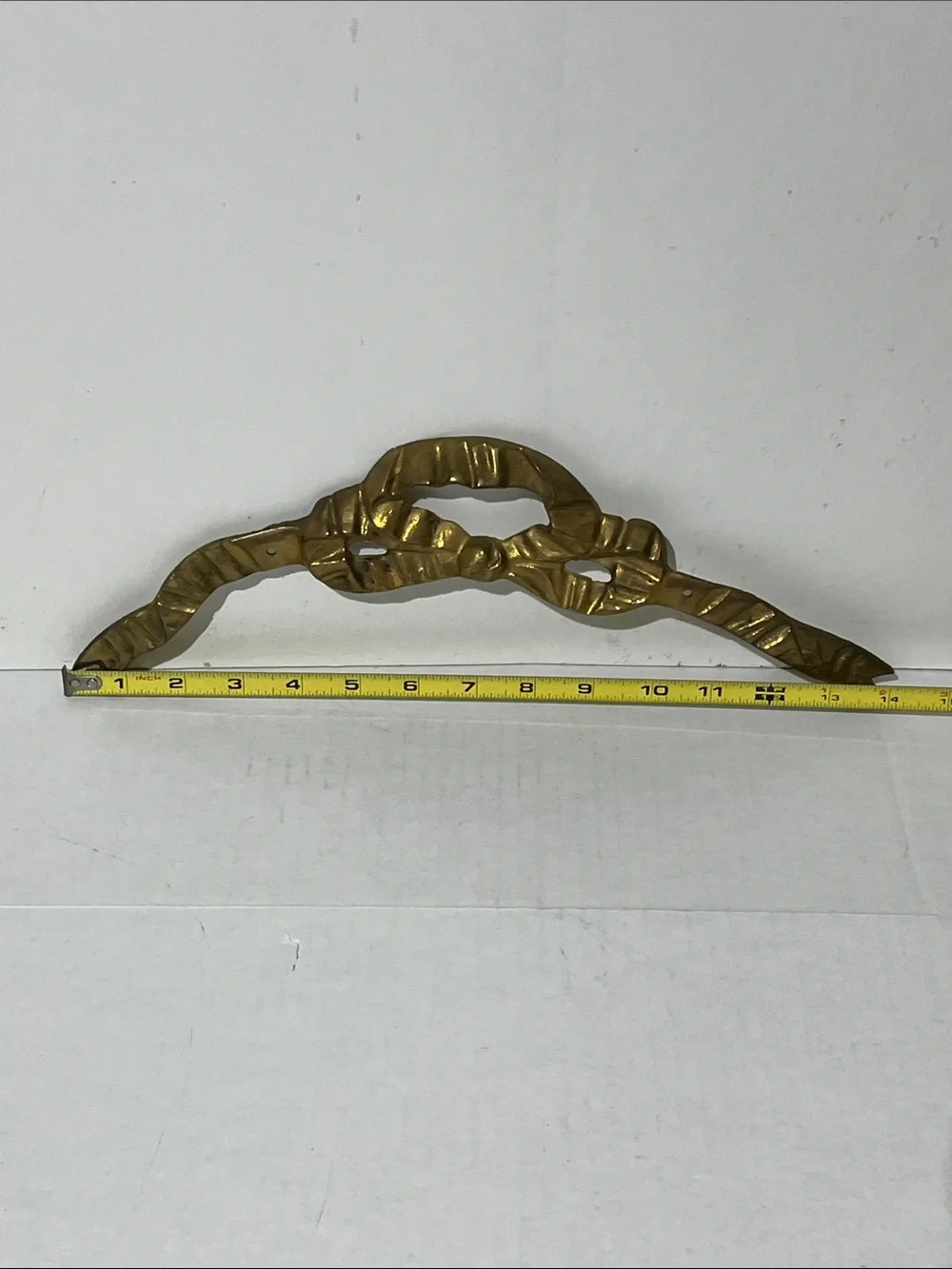 VTG Brass Ribbon Bow Swag Draping Wall Hanging Accent Decor 14.25”x4”